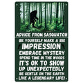 Plaque métallique vintage "Conseils de Sasquatch" | Décoration rustique de cabane
