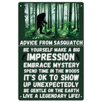 Plaque métallique vintage "Conseils de Sasquatch" | Décoration rustique de cabane