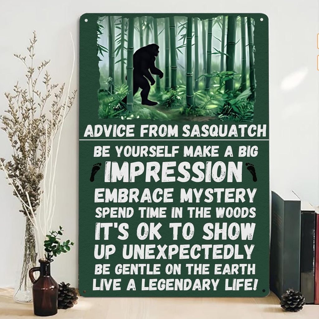 Plaque métallique vintage "Conseils de Sasquatch" | Décoration rustique de cabane