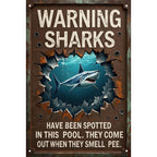 Panneau métallique « Requins vintage repérés dans la piscine » | Décoration murale humoristique et originale