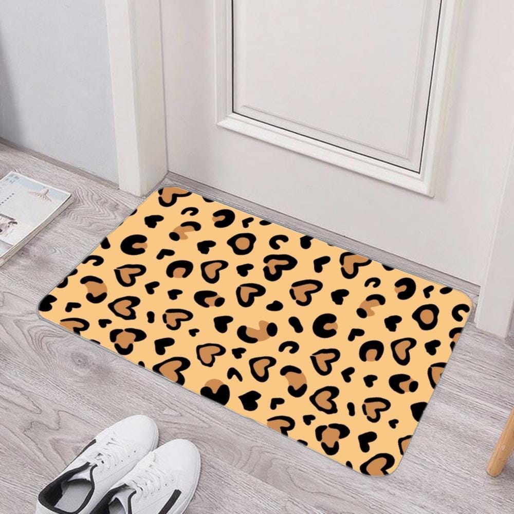 Leopard Heart Print Floor Mat – Non-Slip Beige Animal Rug