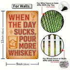 Panneau métallique vintage marron avec motif de cocktail "When The Day Sucks Pour More Whisk…"