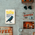 Be Like A Crow Lustiges Blechschild, Krähen Regeln Wanddekoration, Rabenvogel Liebhaber Geschenk, Skurriler Humor…