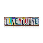 Vintage-Blechschild im Nummernschild-Design | Mehrfarbige Metall-Wanddeko „Love You Bye“ für…