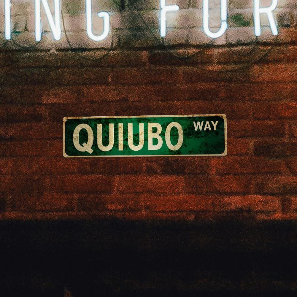 Retro Green Quiubo Way Street Sign - Vintage Style Metal Wall Art for Home, Office, Garage, or Man Cave Decoration